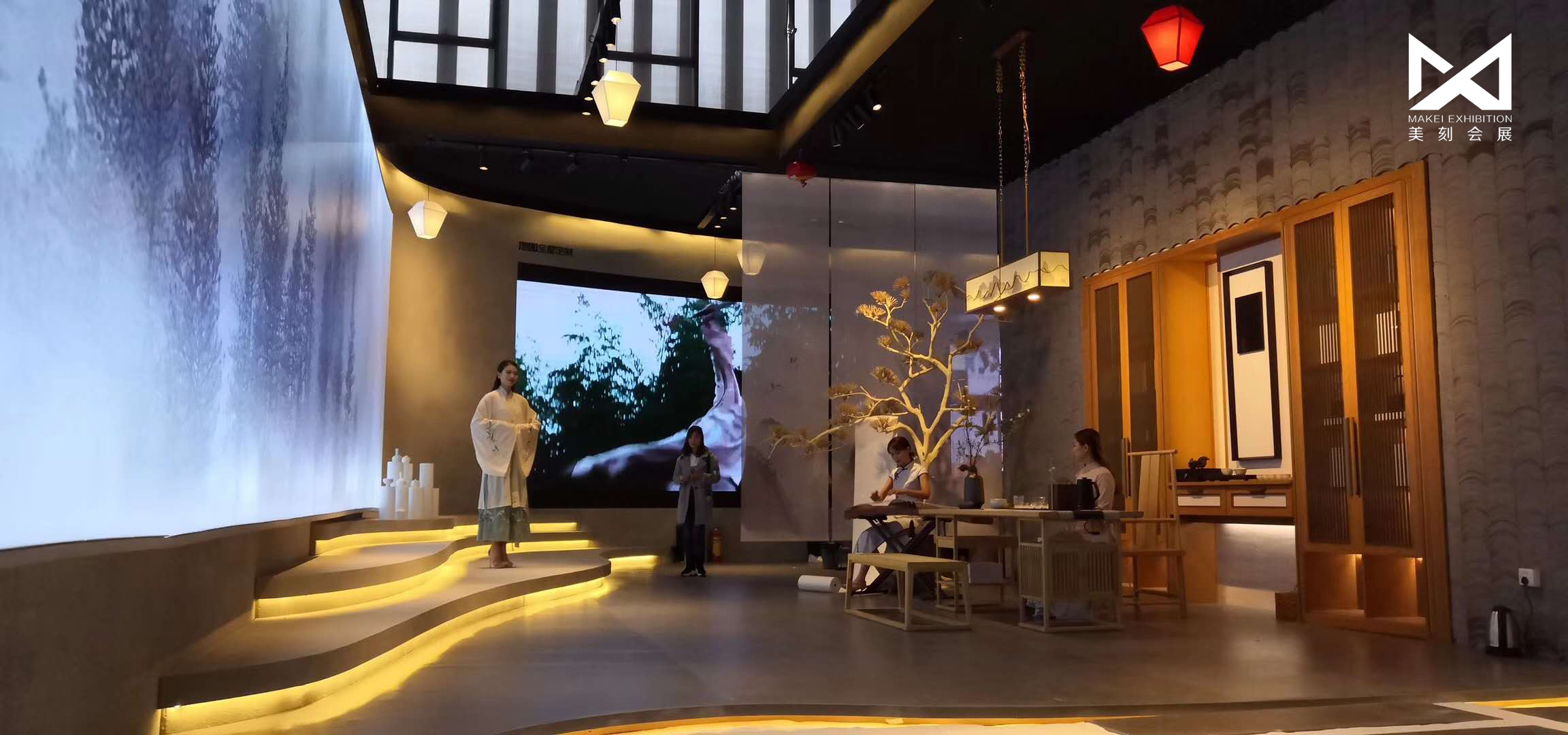 廣州設(shè)計周180平方展臺定制裝修