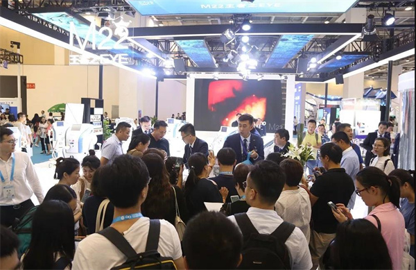 長沙中華醫(yī)學(xué)會(huì)站臺(tái)搭建